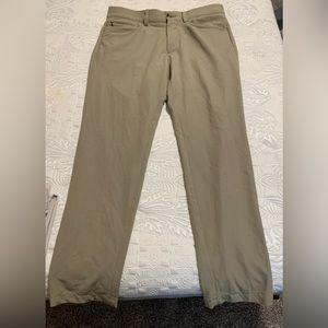 Haggar Slim-Fit Active Series Golf Pants